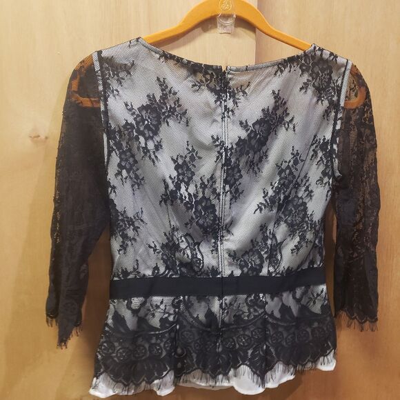 Vintage Ann Taylor 3-4 sleeves, boat neckline black lace over ivory top Sz 2P - Picture 4 of 6
